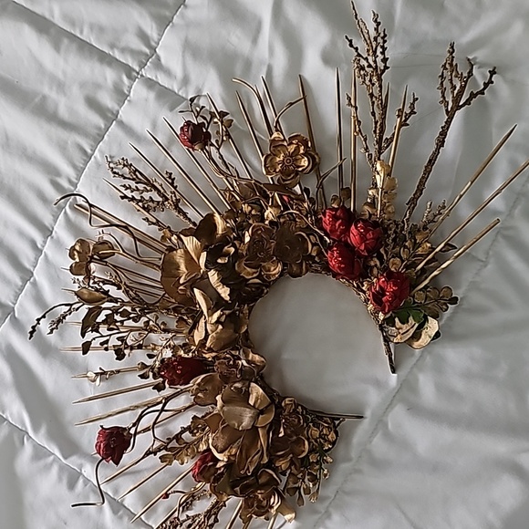 Flower Crown - Picture 3 of 4